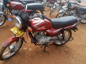 Bajaj CT 110X 2022 Red