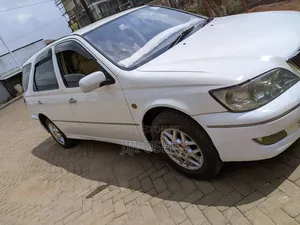 Toyota Vista 2000 White