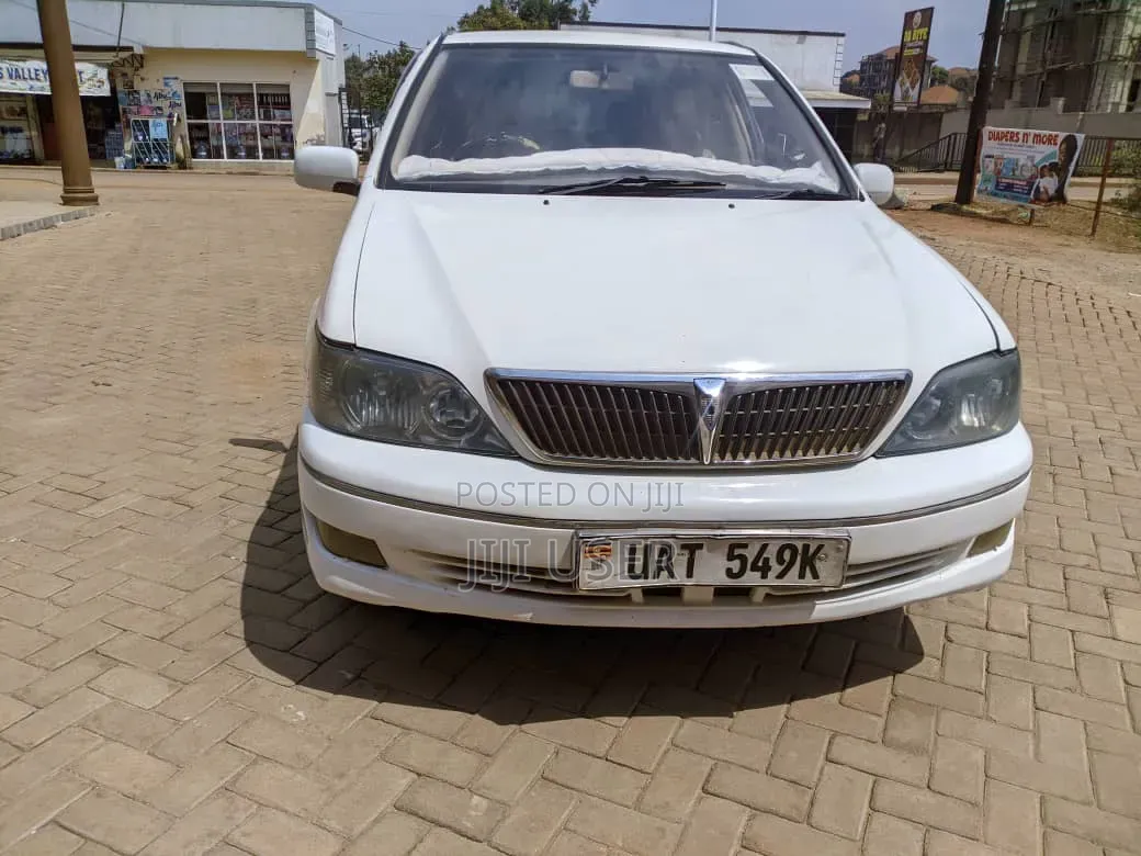 Toyota Vista 2000 White