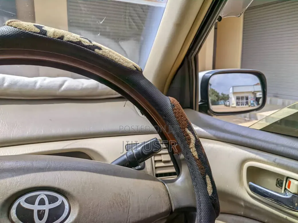 Toyota Vista 2000 White