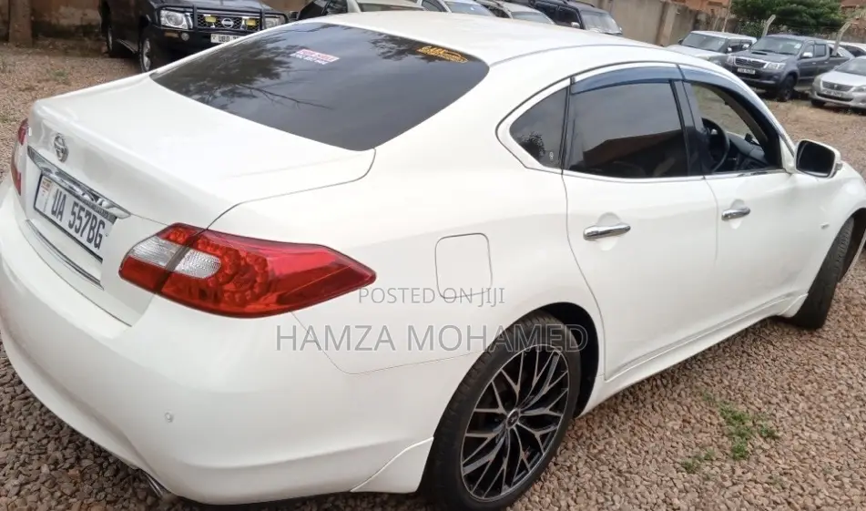Nissan Fuga 2010 White