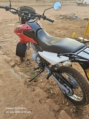 Honda XL 125 2016 Red