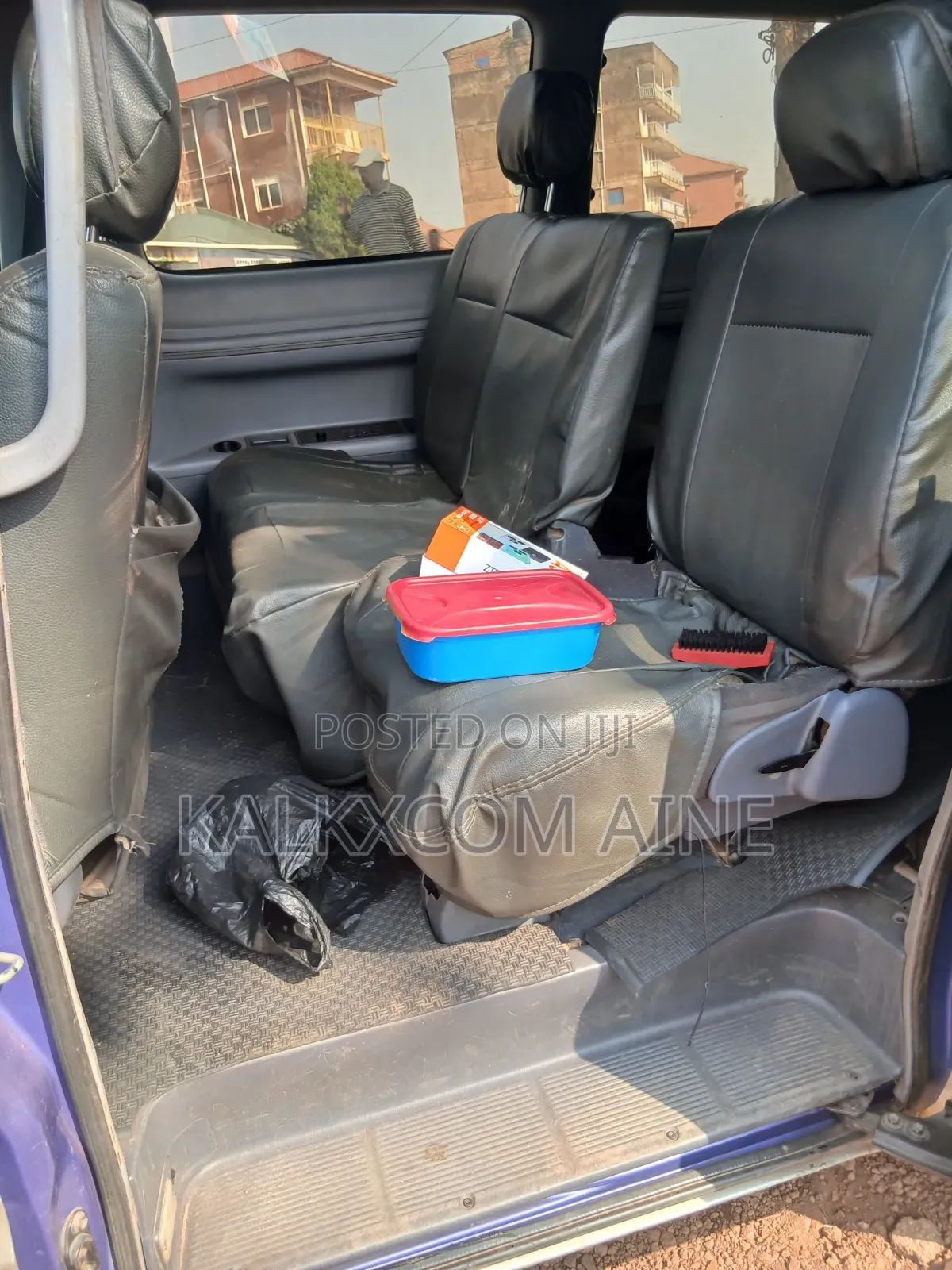 Toyota Noah 2005 Blue