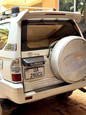 Toyota Land Cruiser Prado 3.0 TD 2000 Silver