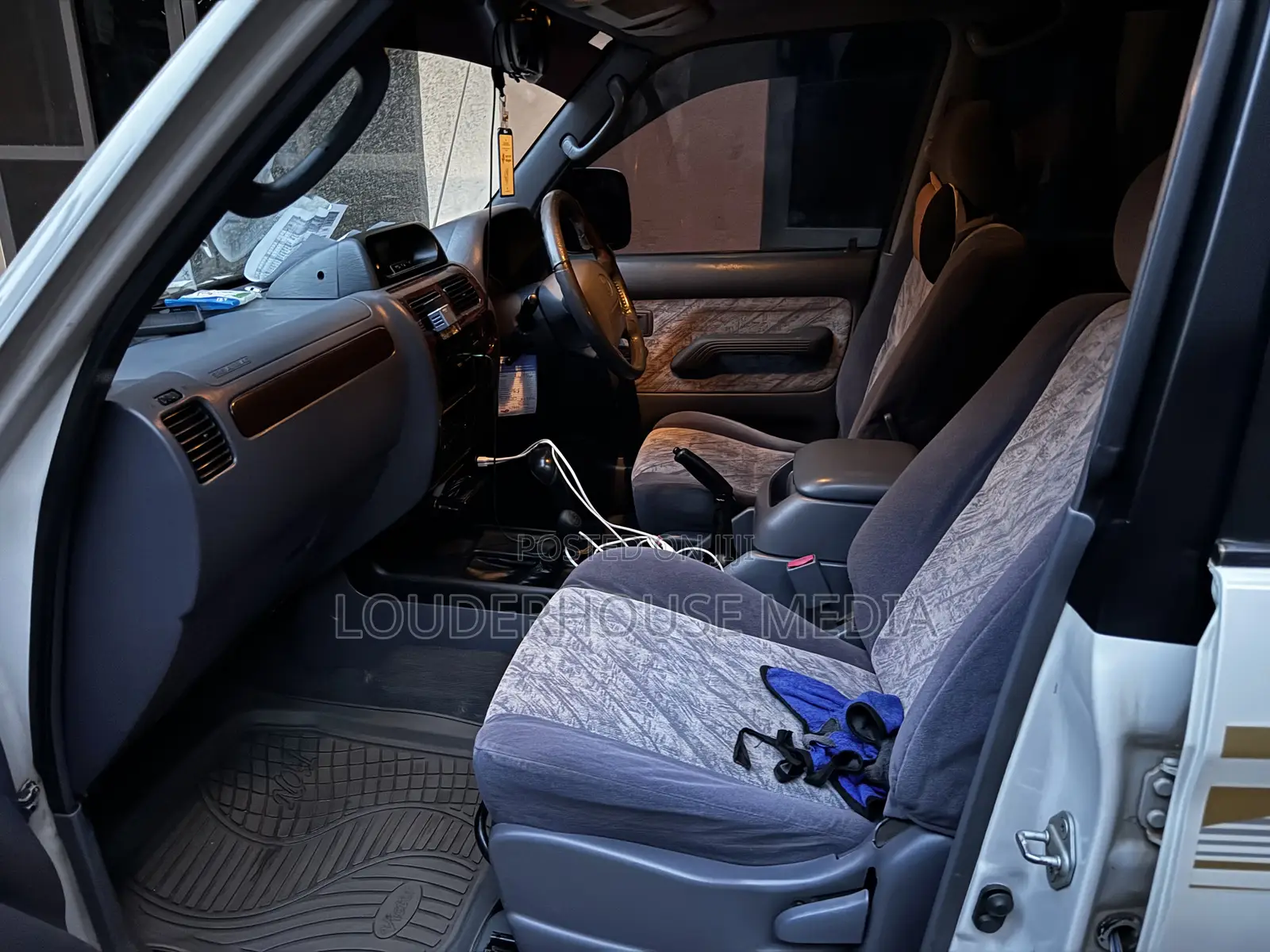 Car for Hire Landcruiser Tz