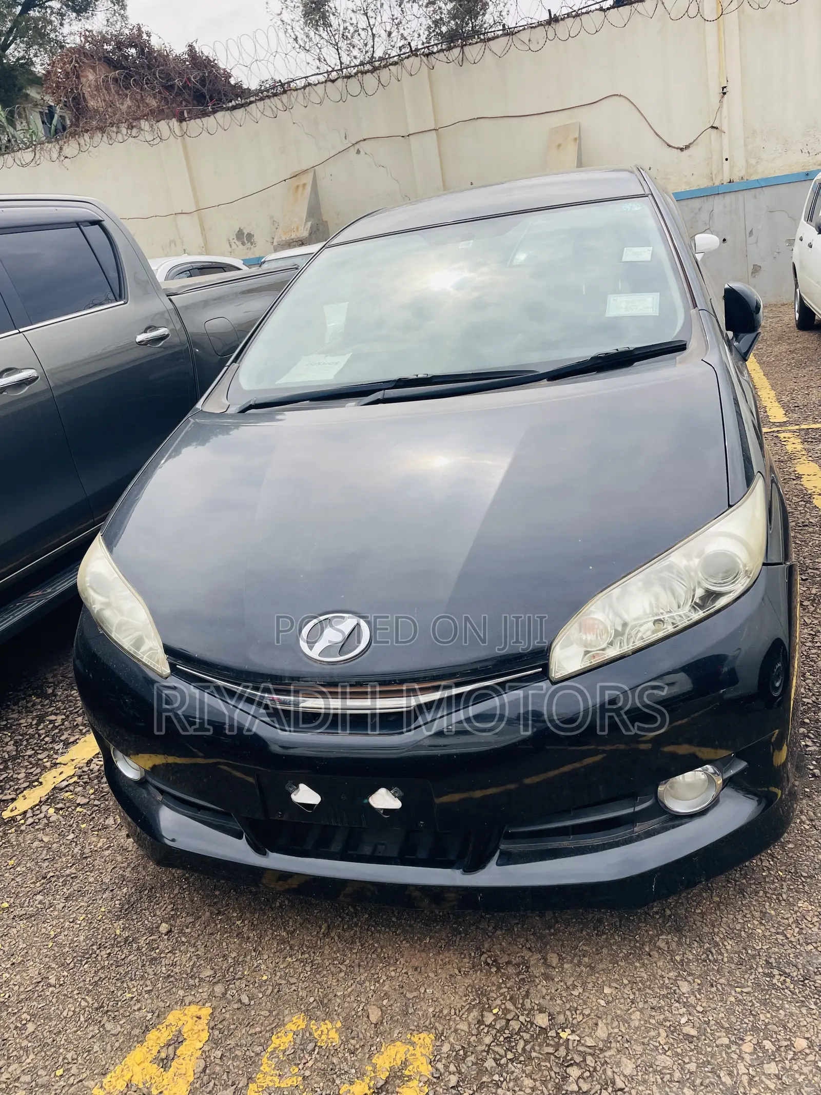 Toyota Wish 2014 Black