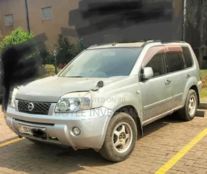 Nissan X-Trail 2000 Silver