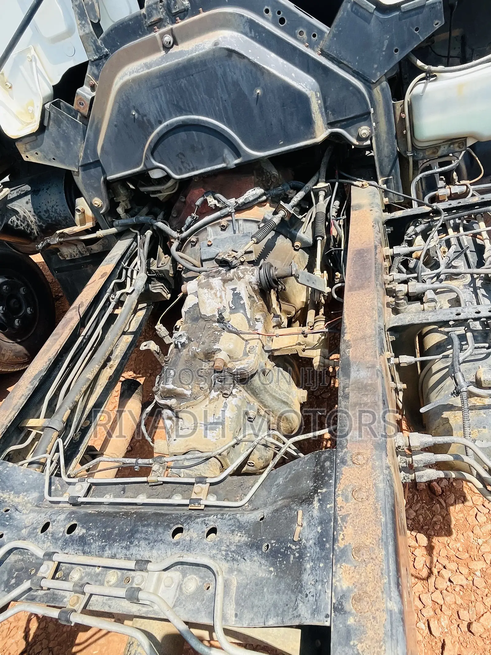 Isuzu Truck 6bg1 Engine Chassis