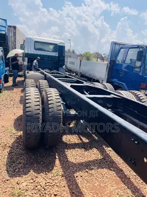 Isuzu Truck 6bg1 Engine Chassis