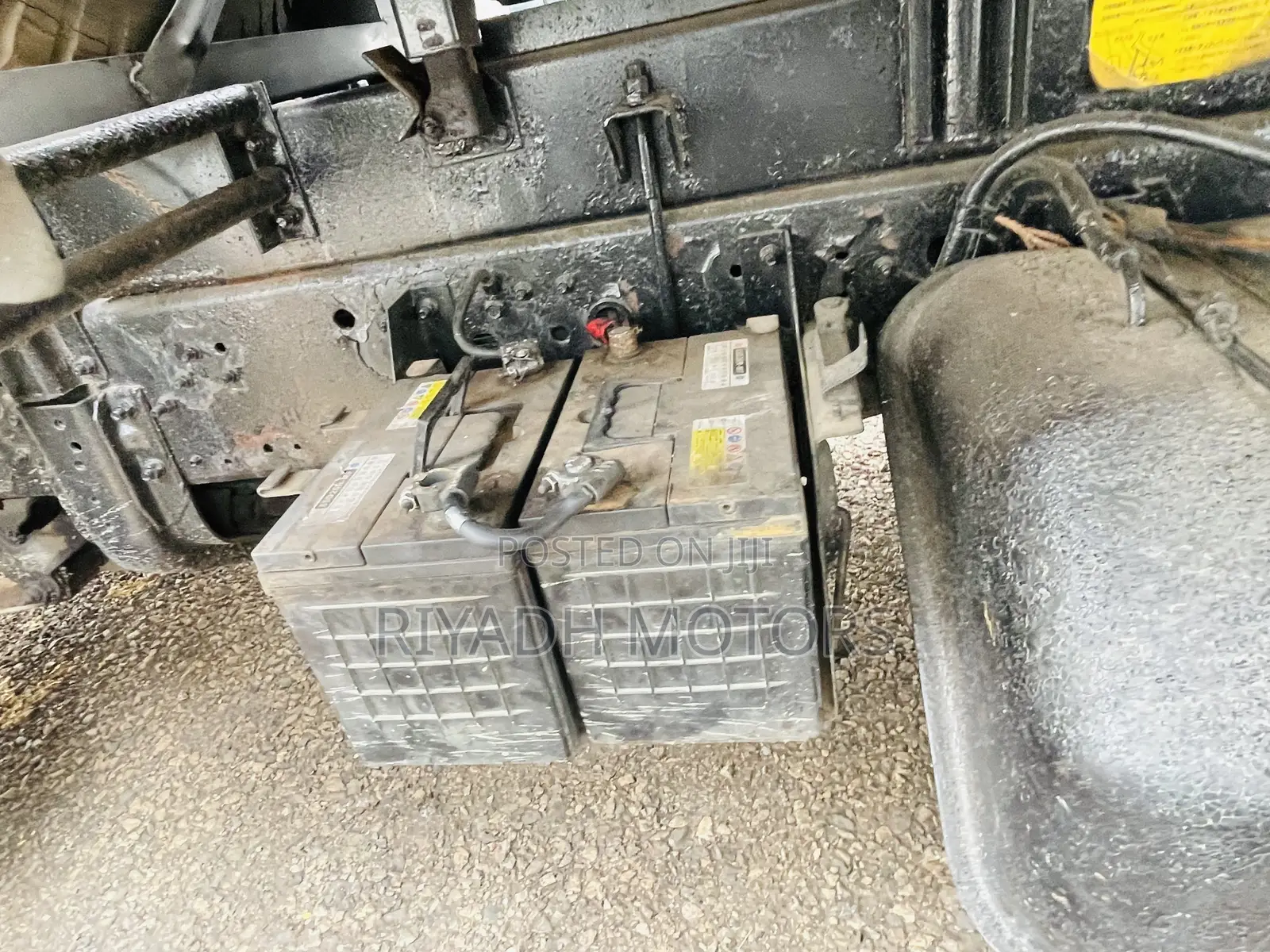Hino Dumper