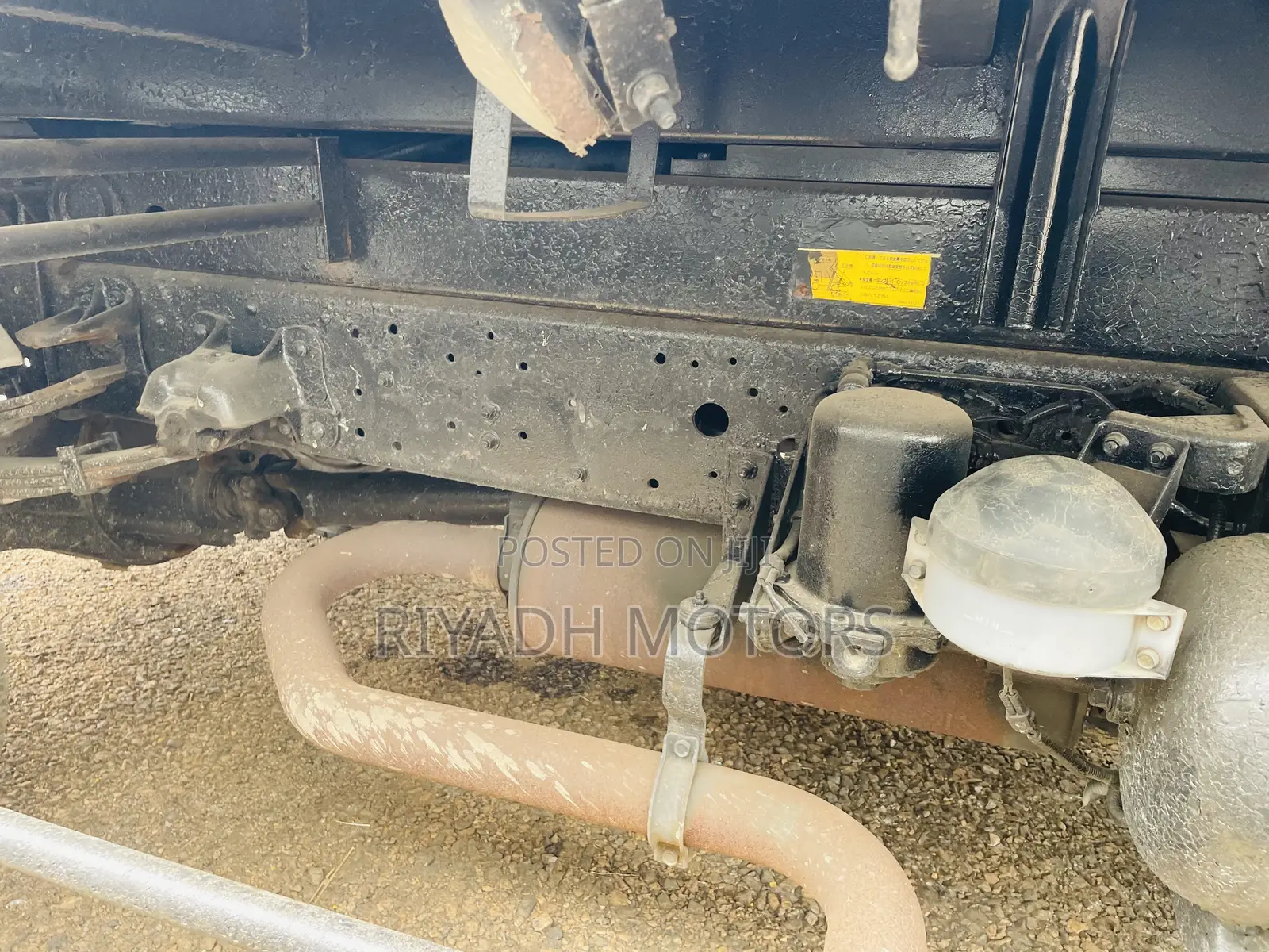 Hino Dumper