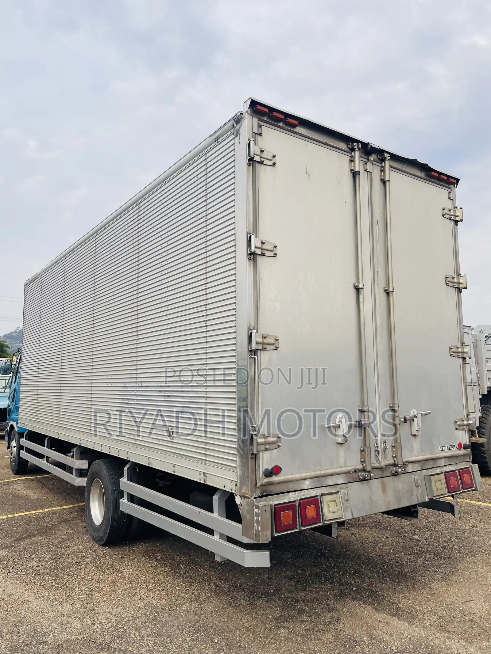 Fuso Baby Face Box Body Well Maintained