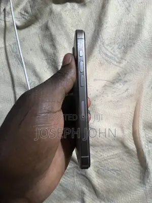 Apple iPhone 15 Pro 128 GB Gray