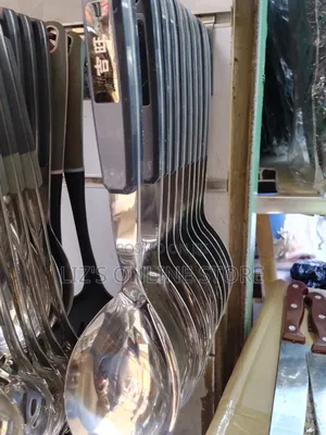1 Pieace Stainless Steel Spoons Feature Dark-Colored Handles