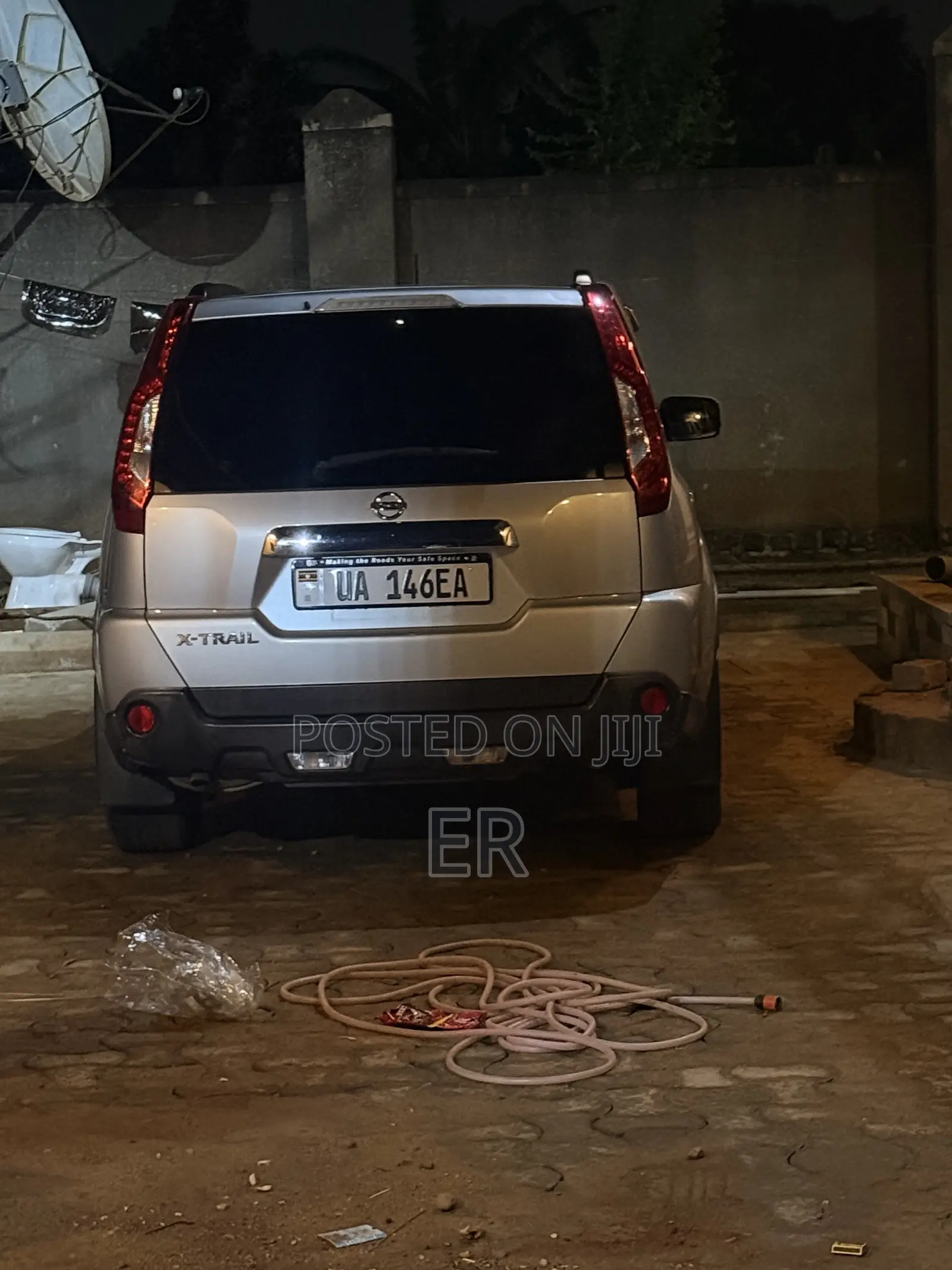 Nissan X-Trail 2.0 Petrol XE 2011 Silver