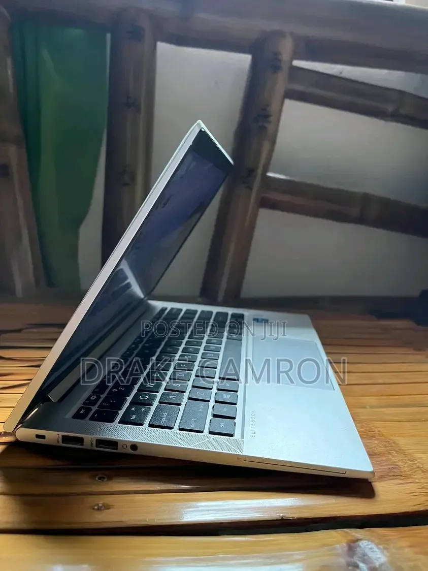 Laptop HP EliteBook 830 G8 16GB Intel Core i5 SSD 256GB