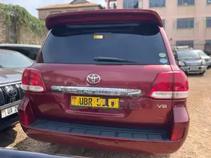 Toyota Land Cruiser 2011 Burgundy