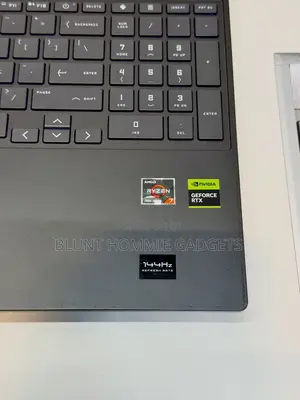 Laptop HP Victus 15 16GB AMD Ryzen SSD 512GB