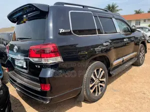 Toyota Land Cruiser 2012 Black