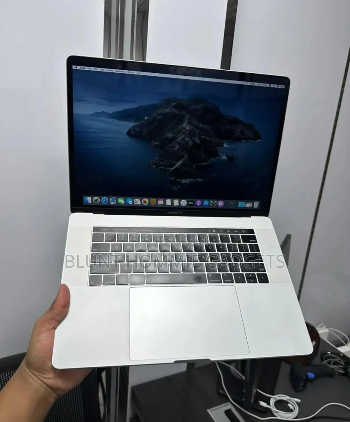 Laptop Apple MacBook Pro 2018 8GB Intel Core i7 SSD 256GB