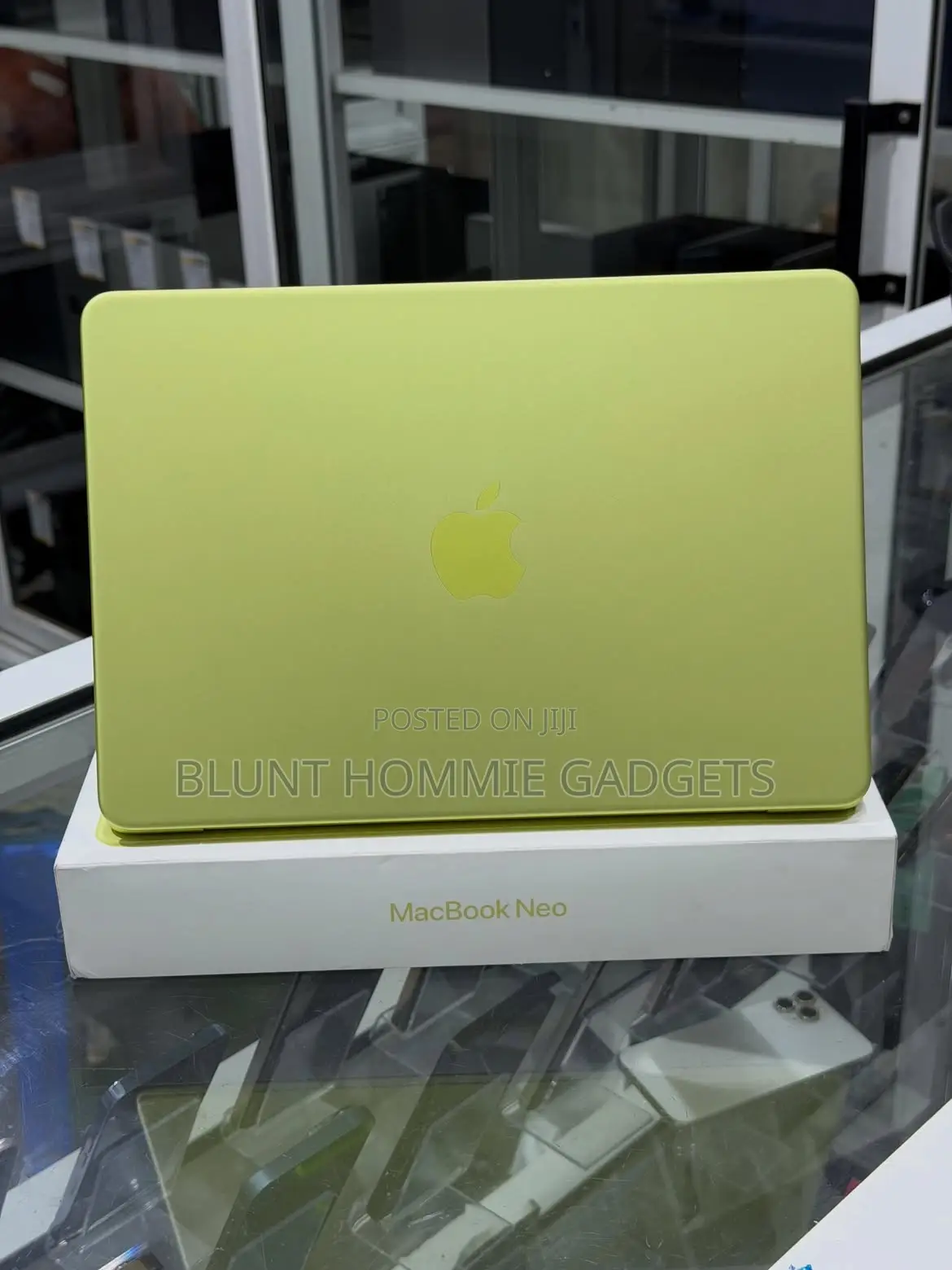 Laptop Apple MacBook Neo 2026 8GB SSD 256GB