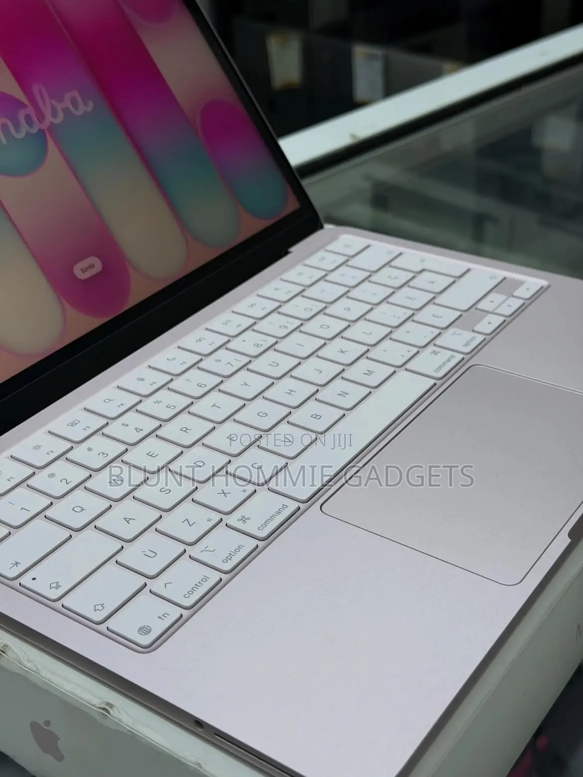Laptop Apple MacBook Neo 2026 8GB SSD 256GB