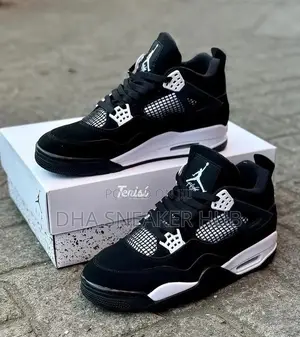 Air Jordan 4 White Thunder