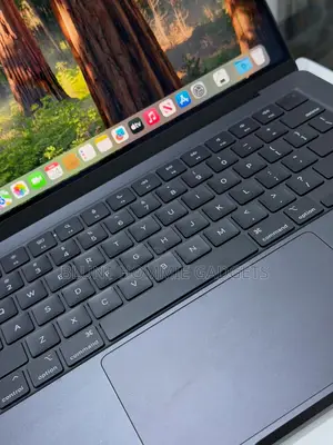 Laptop Apple MacBook Air 2025 M4 8GB Apple M4 SSD 256GB
