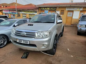 Toyota Fortuner 2013 Gray