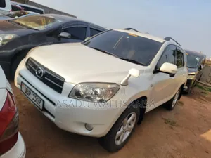 Toyota RAV4 2008 White