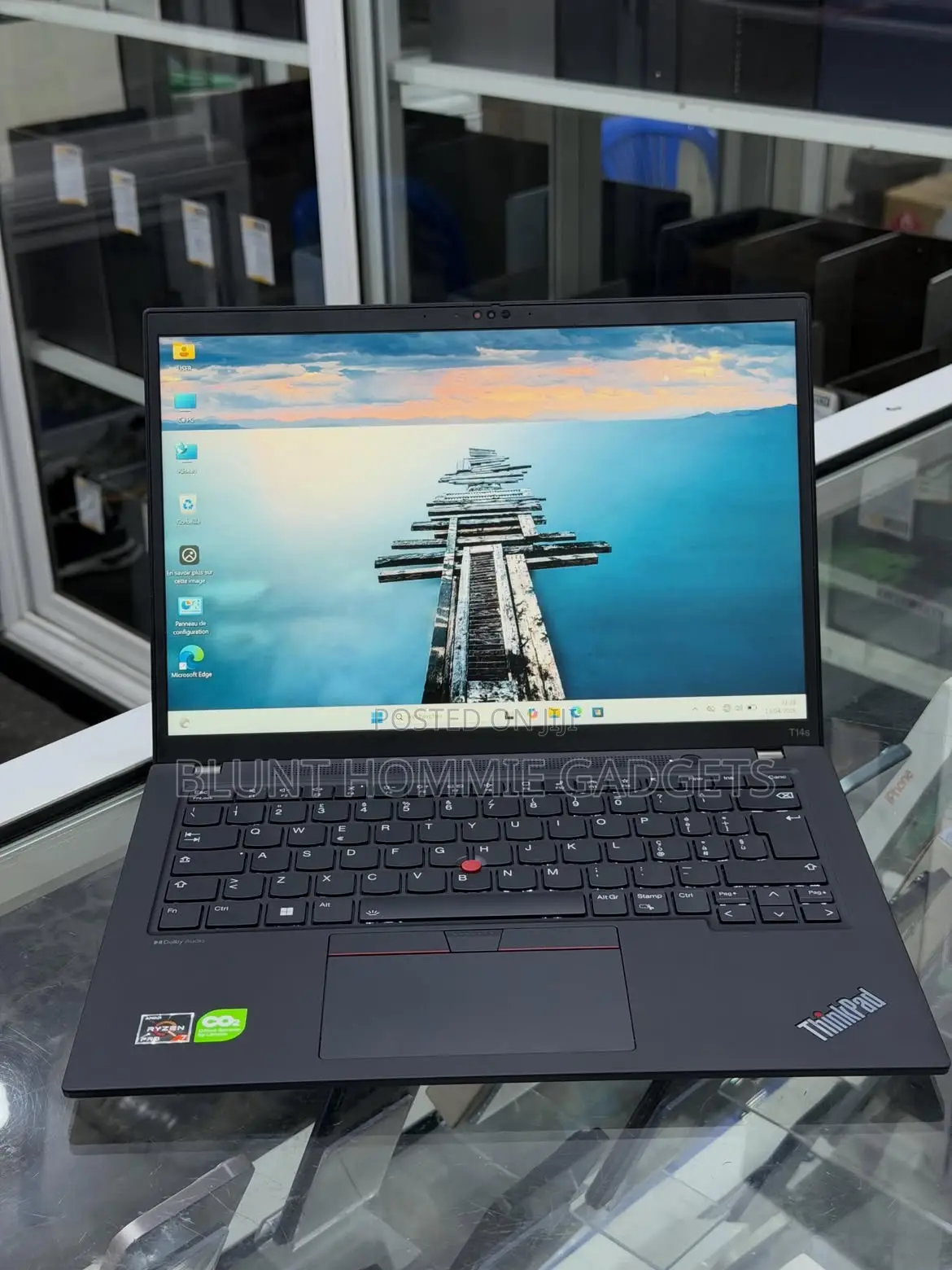 Laptop Lenovo ThinkPad T14s G4 8GB AMD Ryzen 7 SSD 256GB