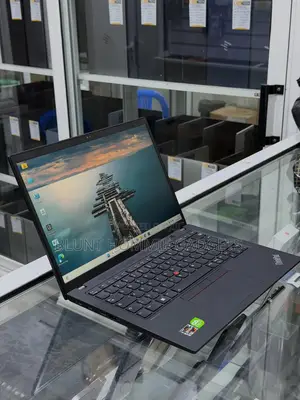 Laptop Lenovo ThinkPad T14s G4 8GB AMD Ryzen 7 SSD 256GB