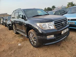 Toyota Land Cruiser 2010 Black