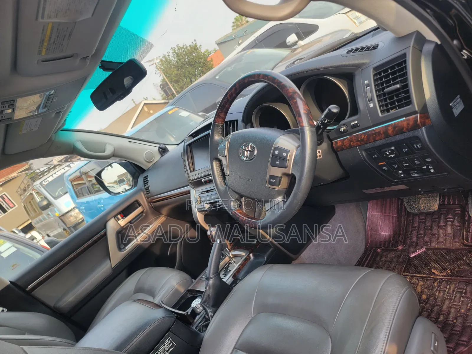 Toyota Land Cruiser 2010 Black