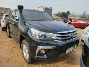 Toyota Hilux 2018 Black