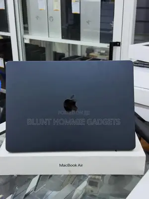 Laptop Apple MacBook Air 2025 M4 8GB Apple M4 SSD 256GB