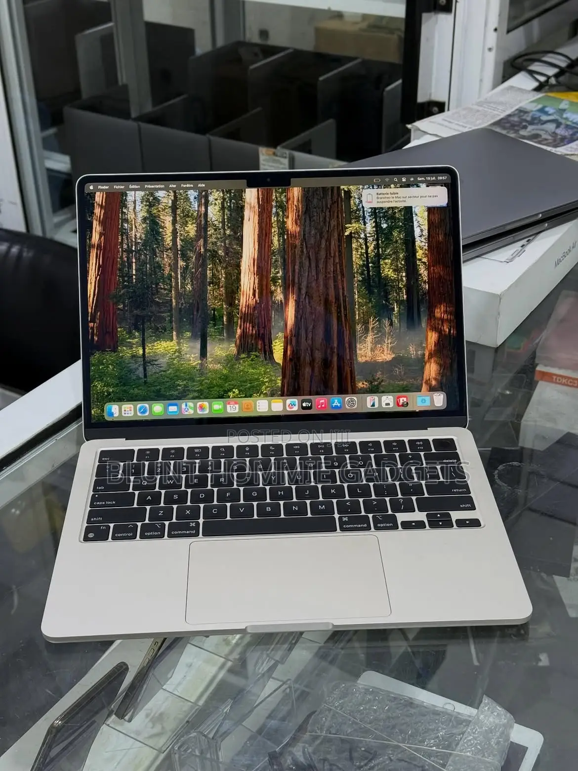 Laptop Apple MacBook Air 2024 M3 8GB Apple M3 SSD 256GB