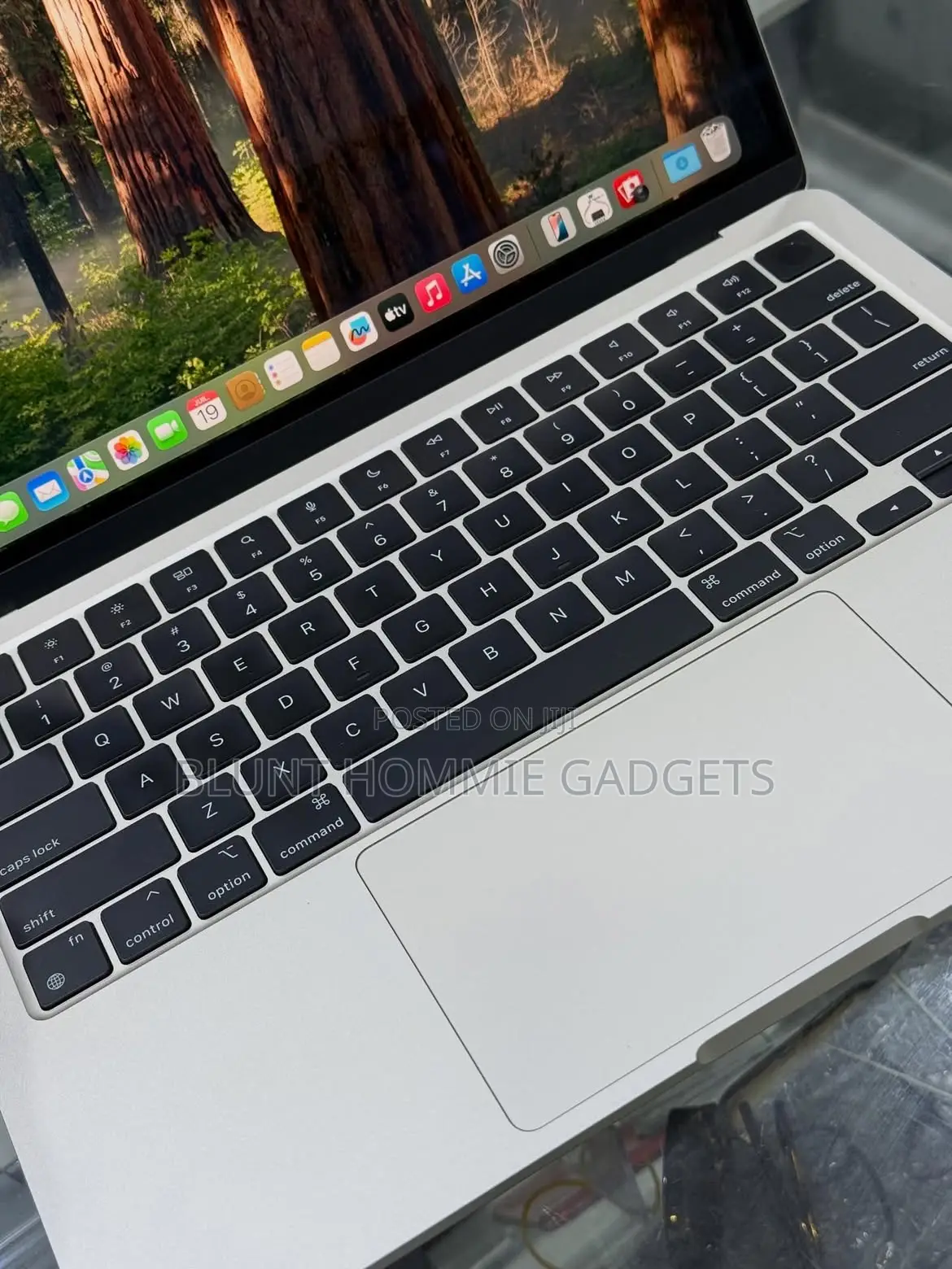Laptop Apple MacBook Air 2024 M3 8GB Apple M3 SSD 256GB