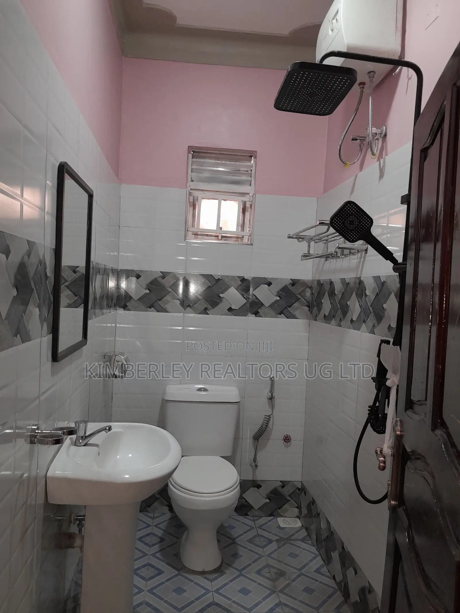 3bdrm House in Division A for sale