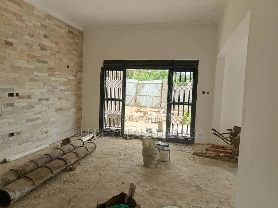 3bdrm Bungalow in Komaboga, Nakawa for sale