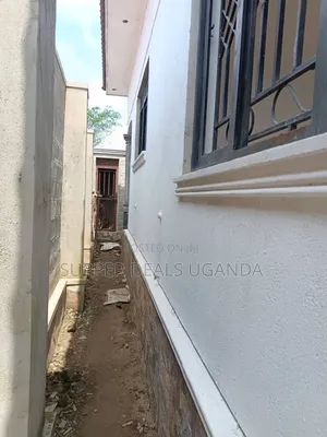 3bdrm Bungalow in Komaboga, Nakawa for sale