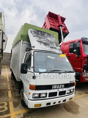 Isuzu Short Box Body