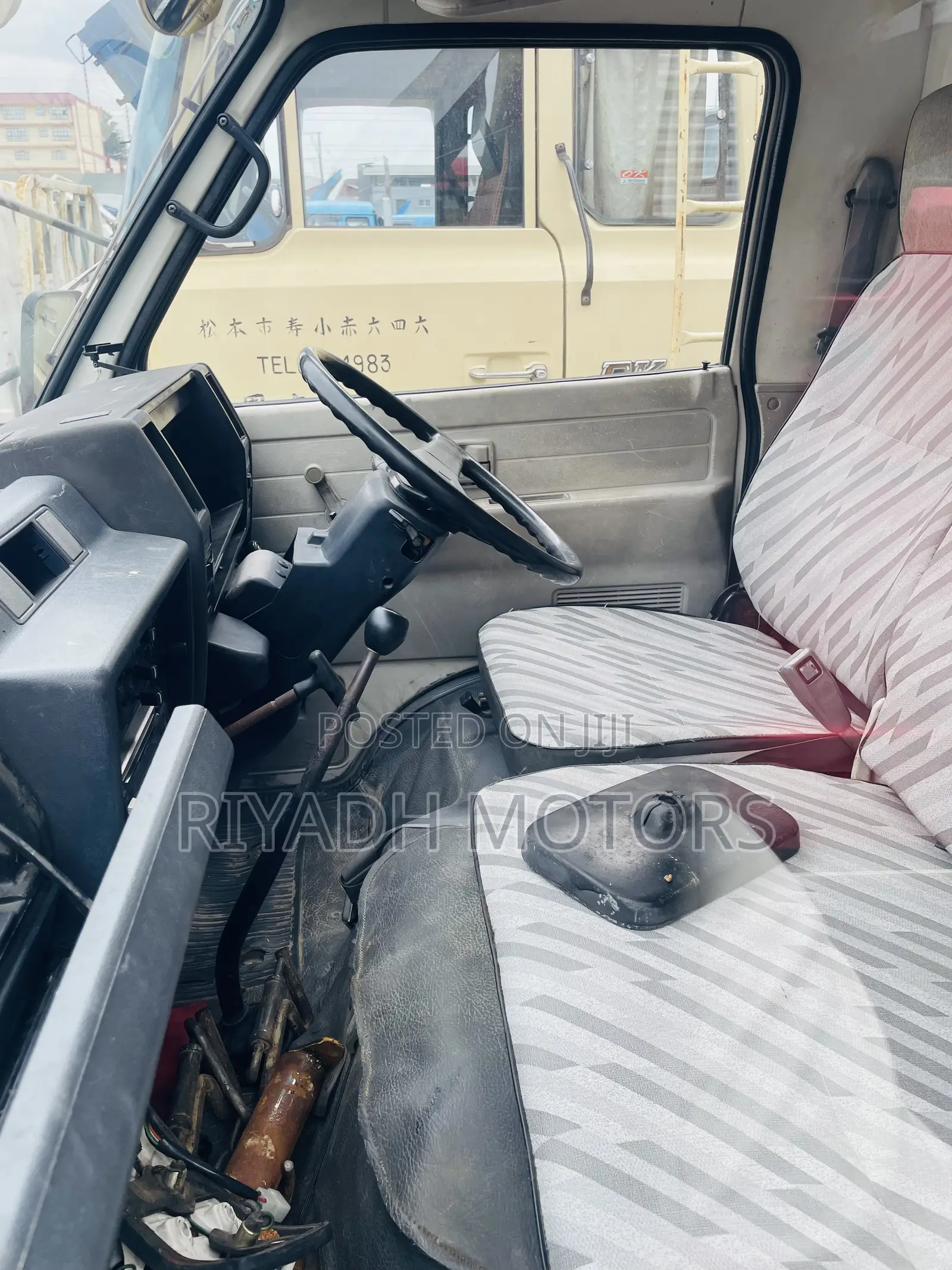 Isuzu Short Box Body