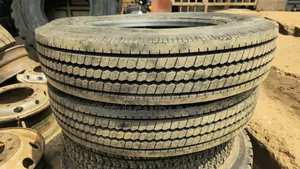 9r22.5 Highway Tyre Brand New
