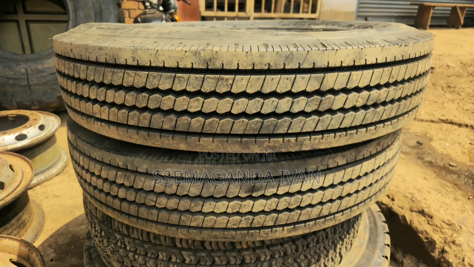 9r22.5 Highway Tyre Brand New