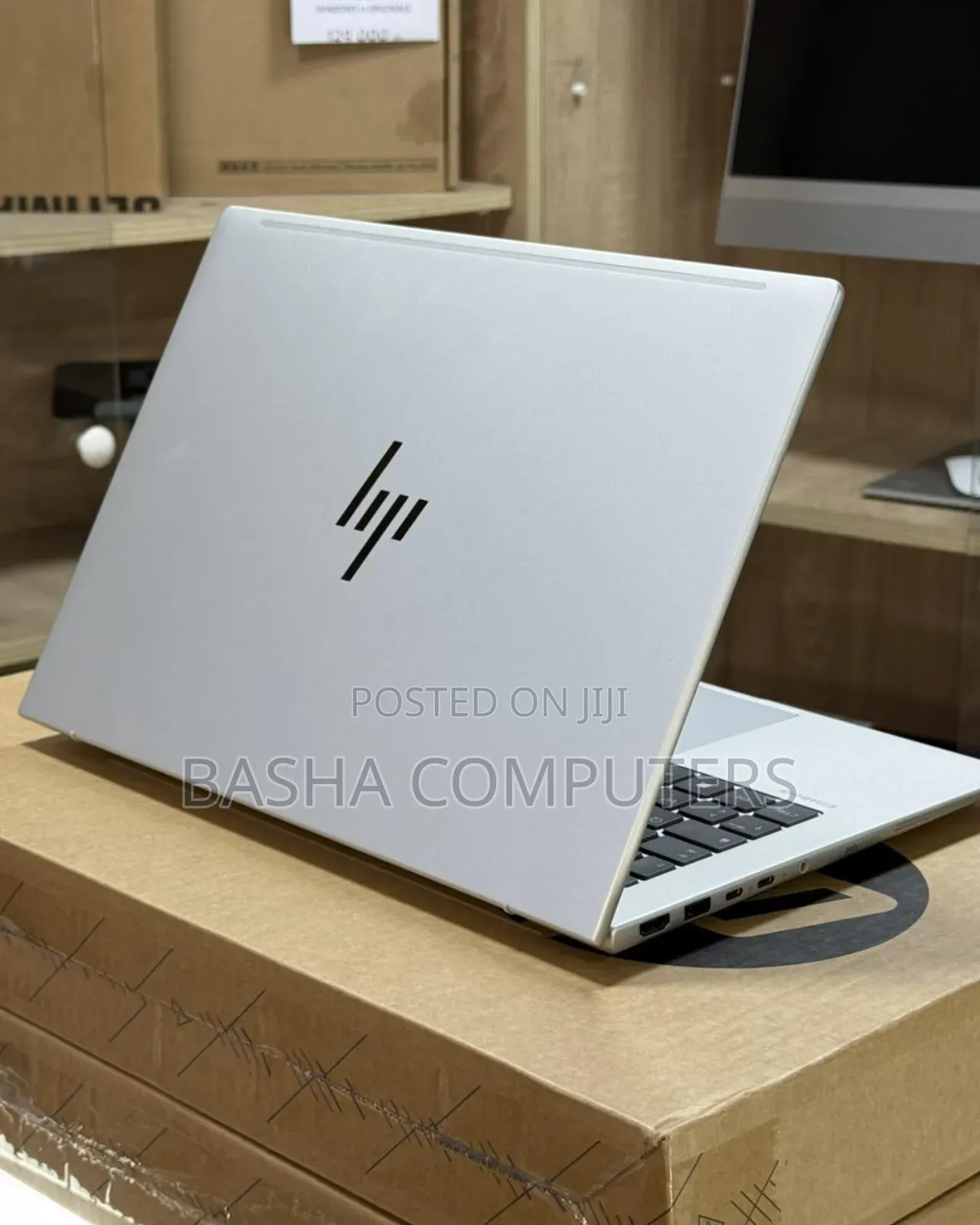 New Laptop HP EliteBook 840 G10 16GB Intel Core i7 SSD 512GB