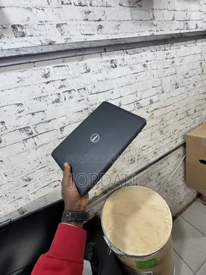 Laptop Dell Latitude 11 3190 4GB Intel Celeron SSD 128GB