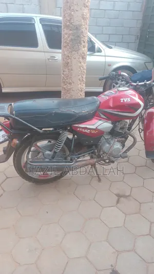 TVS HLX 125 1998 Red