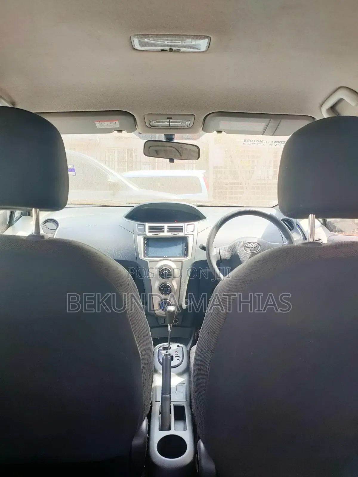 Toyota Vitz 2006 White