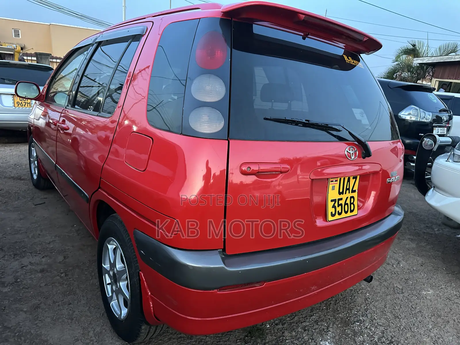 Toyota Raum 1.5 AWD 2000 Maroon